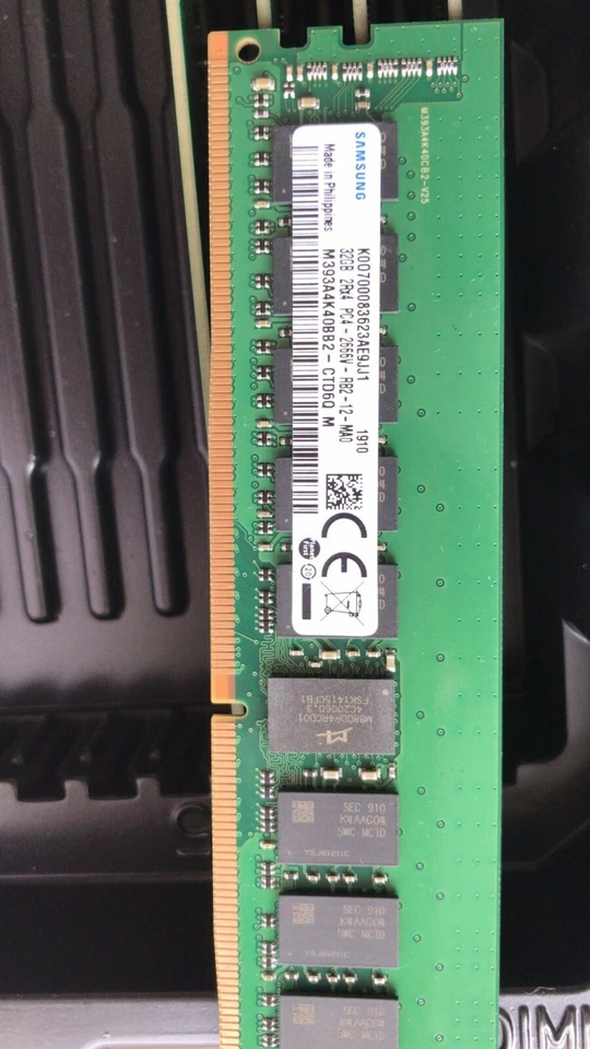 Samsung 32GB DDR4 2Rx4 PC4-2666V-RB2 ECC Registered memory M393A4K40BB2 - Image 2 of 3