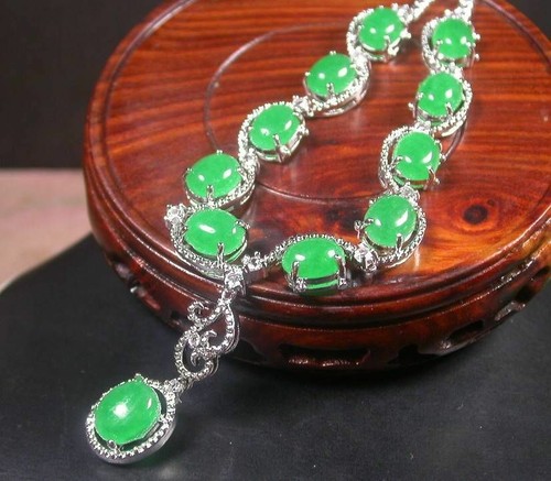 Genuine Green Jade Cabochon Cubic Zirconia Flower 18KGP Pendant Necklace - Picture 8 of 8