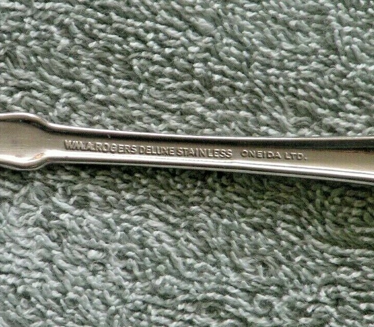 GLORIA - Wm A Rogers Deluxe Stainless ONEIDA LTD Flatware