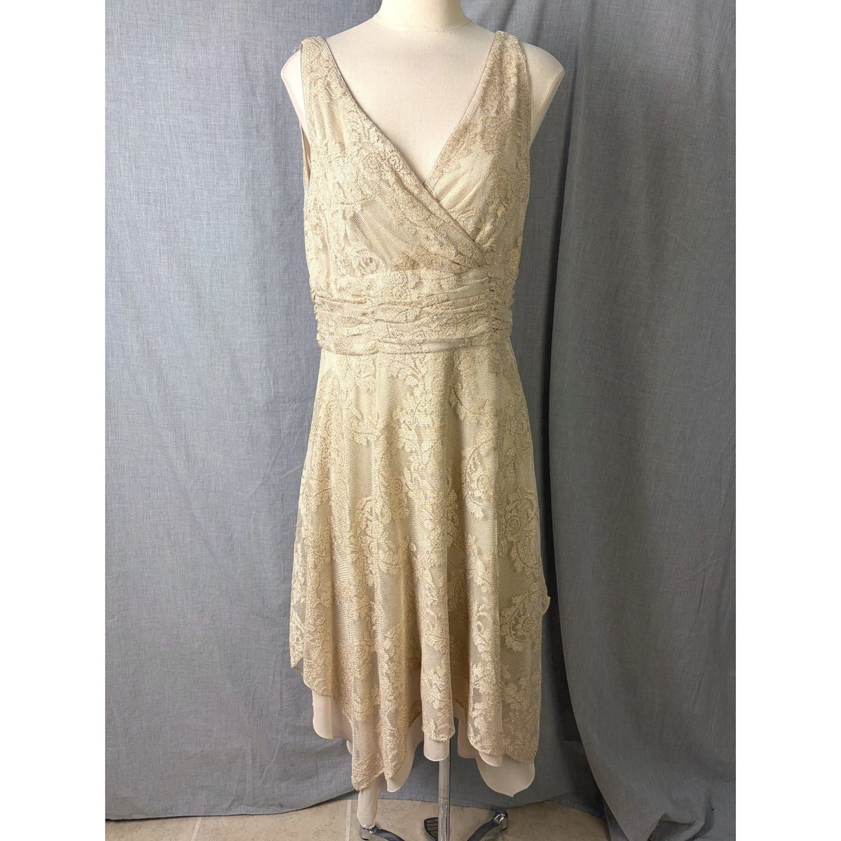 slim fit dress slacks Gold main image 1