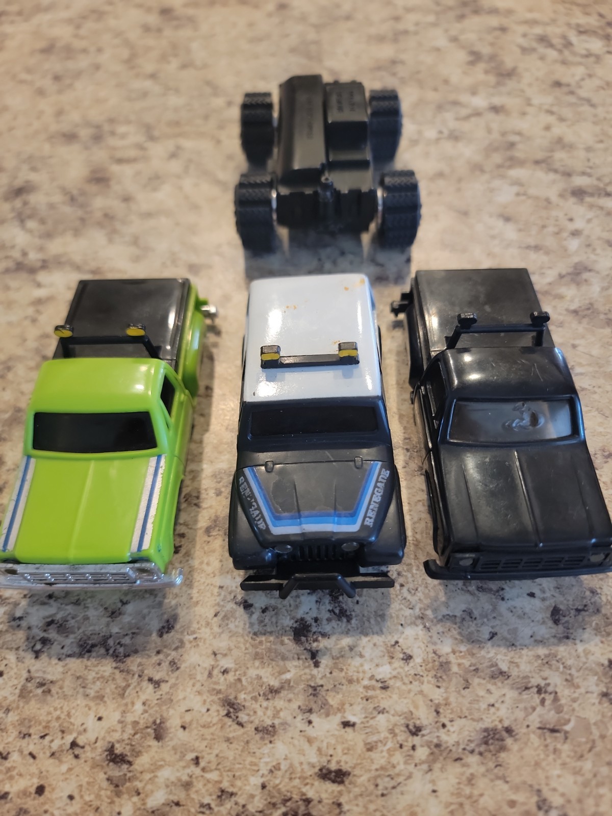 Stomper 4X4 Chevy Step side Truck X2 & Jeep Body  Tested Works 