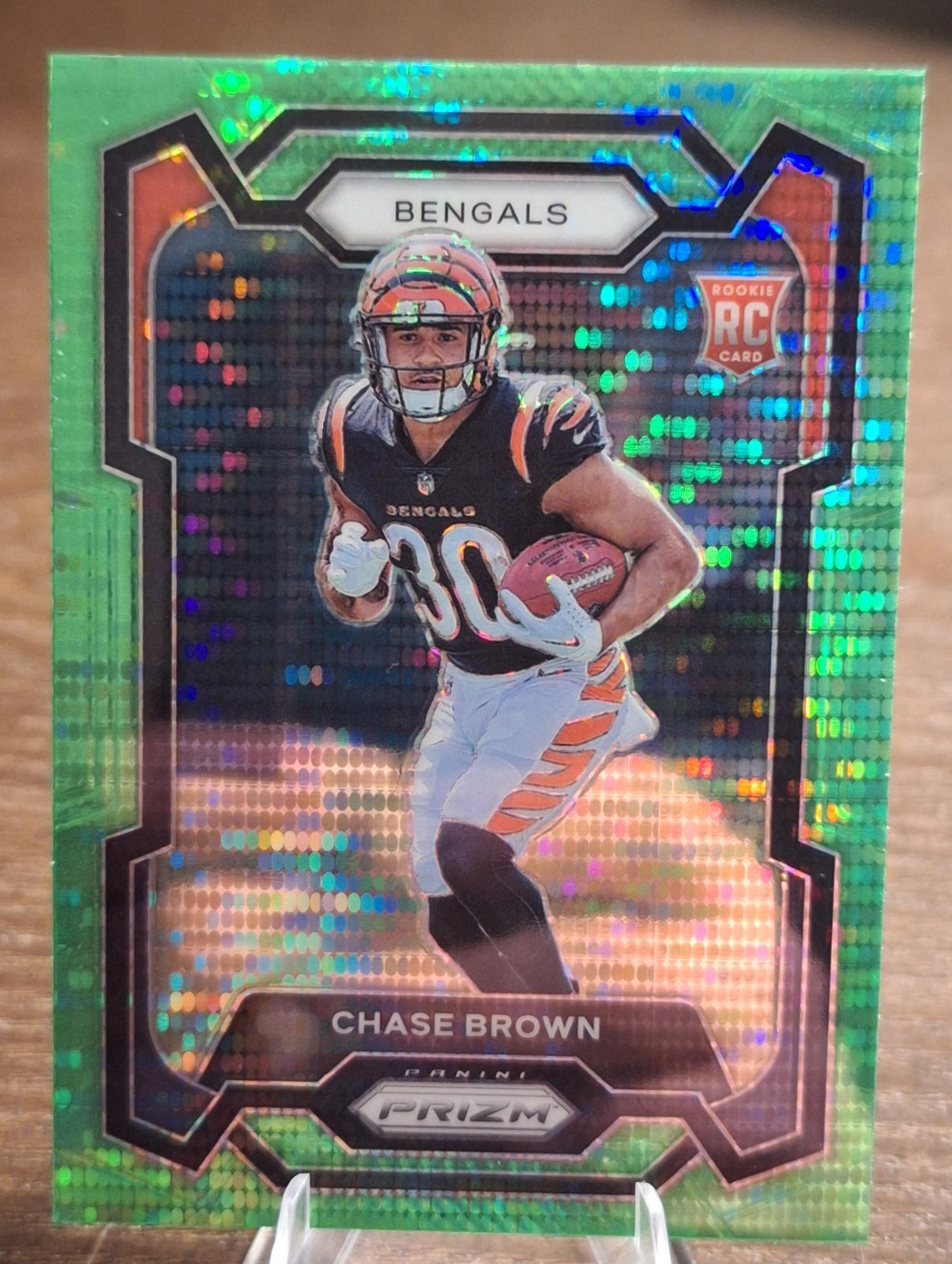 2023 Panini Prizm - Rookies Chase Brown #318 Neon Green Pulsar Prizm (RC)