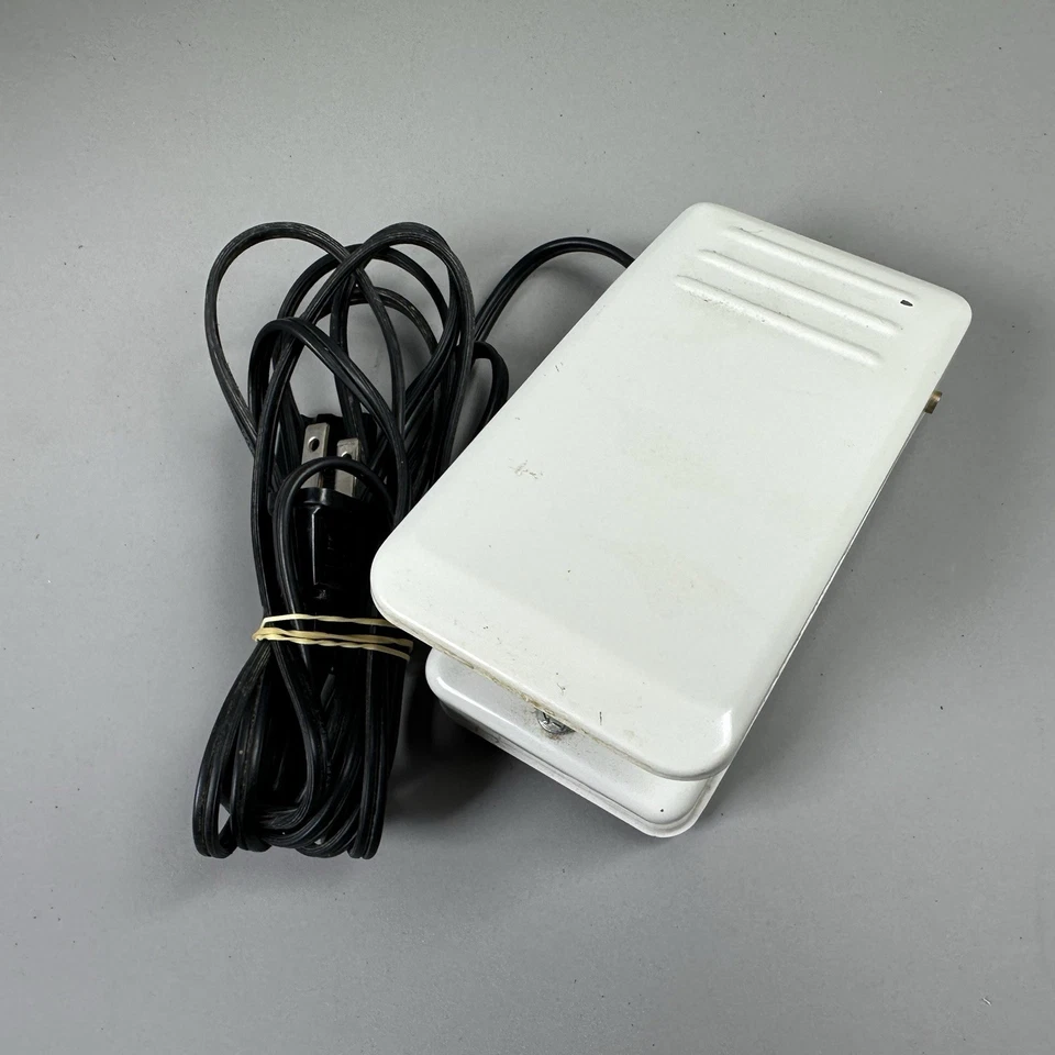 Matsushita / Kenmore 3C-135B Sewing Machine Speed Controller Foot Pedal 3 Prong - Image 3 of 4