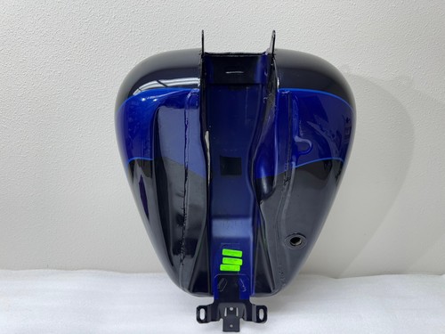 OEM 2015 Harley Davidson CVO Road Glide Fuel Tank (Crushed Sapphire/Abyss Blue) - Picture 14 of 18