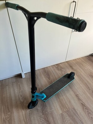 Lucky Stunt Scooter 