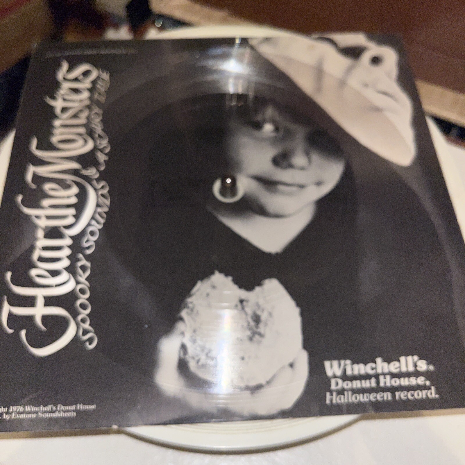 Winchell’s Donut House Halloween 7” Record 1976 Hear the Monsters