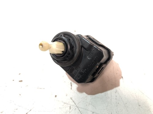 Stellmotor Audi Seat Ibiza II III Leon Toledo II VW Bora Golf IV Lupo Passat