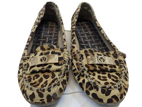 vionic sandals leopard print