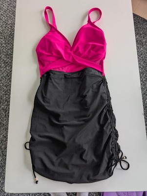 Blooming Jelly Pink Black Tummy Control V Neck One Piece Swimsuit Women s, XXL 