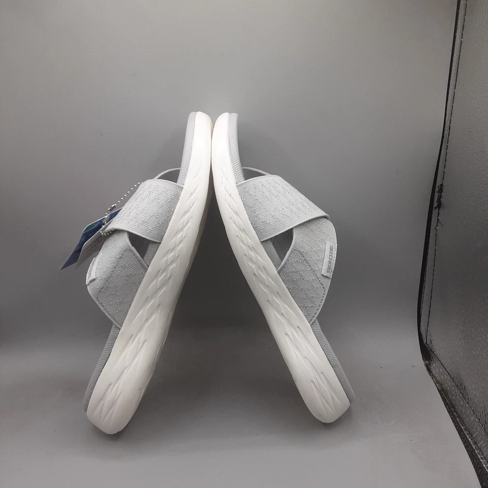 Sandalias Skechers On The Go 600 Encantadas Para Mujer 7M Gris Plata Metálico A130 Foto 4 de 4