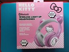 Hello Kitty Bluetooth Wireless Light-Up Over-Ear Headphones Pink w/ Mic — photo 2