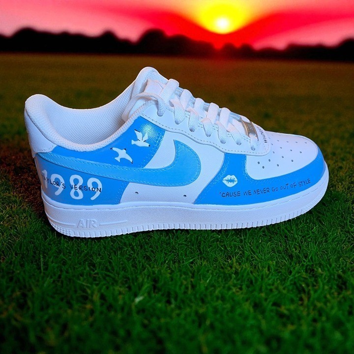 Nike Women's Blue White 1989 Taylor Swift Air Force 1 Low Sneakers Size 7 New image 3