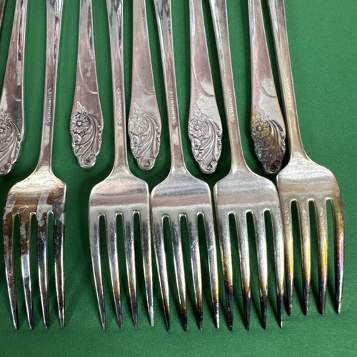 Estate lot 18 Vintage Evening Star Dinner Forks, Community 7 3/4" SilverPlate - Picture 15 of 22