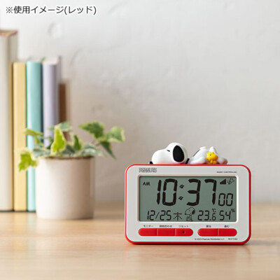 PEANUTS Snoopy radio-controlled digital alarm clock Snoopy& PEANUTS Snoopy radio-controlled digital alarm clock Snoopy&