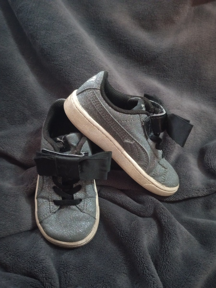 Puma Toddler Girl Glittery Bow Shoes Size 9C