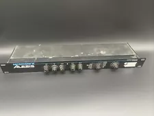 Alesis Microverb III 16 Bit Digital Reverb  DELAY 256 Programs No ac adapter