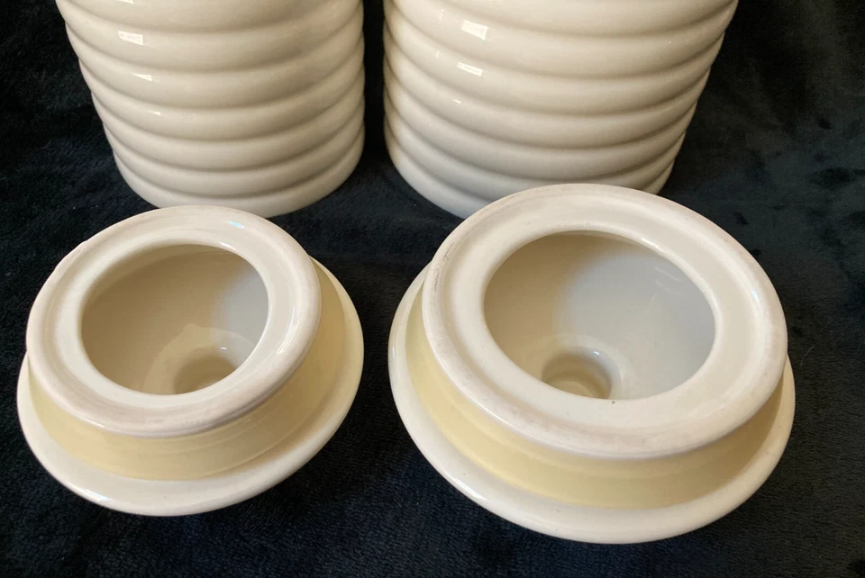 2 Piece Ceramic Canister Set w/Lids...Solid White....Excellent Condition - Image 4 of 4