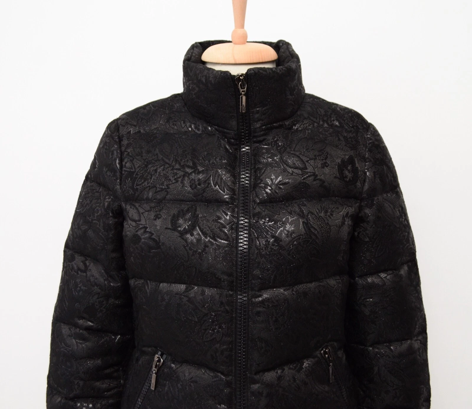 Giacca tampone donna Moncler Sariette nera trapuntata ricamata taglia 4 ~M