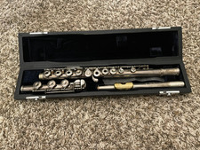 Armstrong sterling silver flute 305BE w/hard case