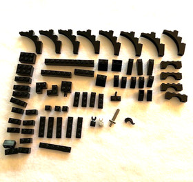 Lego Pirates 6066 Camouflaged Outpost- Missing 5 Plumes  NO BOX Play Wear 1987
