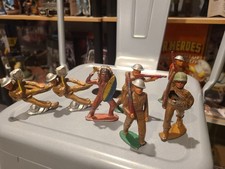 MANOIL M127 101 LEAD SOLDIER JUMPING WITH PARACHUTE CHUTE 6 Figures Indian