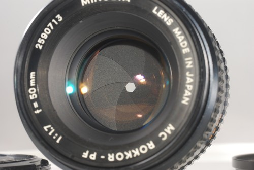 Minolta MC Rokkor-PF 50mm f1.7 Lens with Caps - Near Mint - Picture 3 of 19