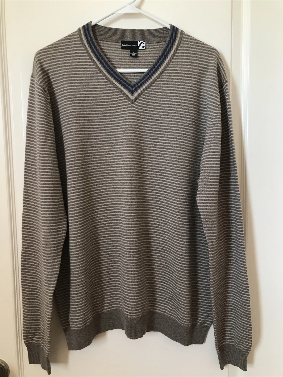 Saks Fifth Avenue men 100% Merino Wool Sweater Size XL #8A4CC
