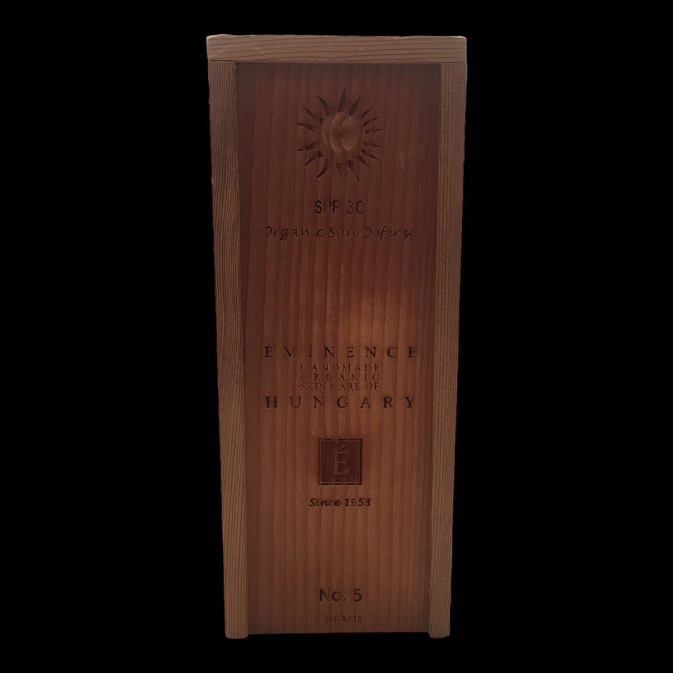 Éminence Sun Defense Minerals Water-Resistant Spf 30 Cinnamon Bronzer No.5 6G - Image 3 of 4