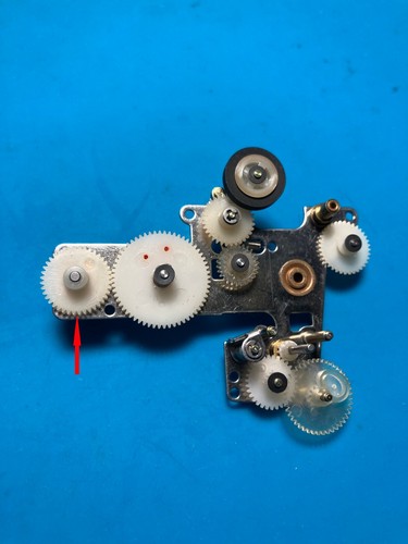 Left Reel Gear for Sony TPS-L2 WM-3 Walkman Cassette Player - 第 2/2 張圖片