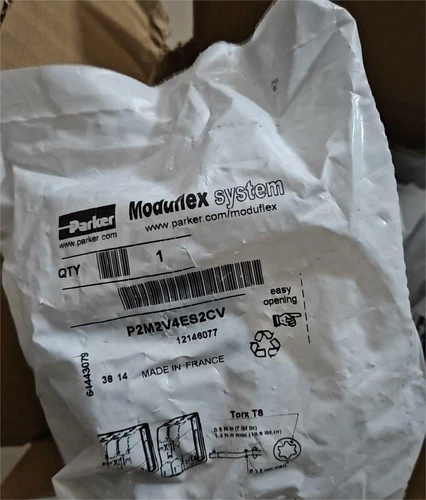 PARKER  P2M2V4ES2CV  SOLENOID VALVE NEW . DHL/UPS(10PCS AVAILABLE)