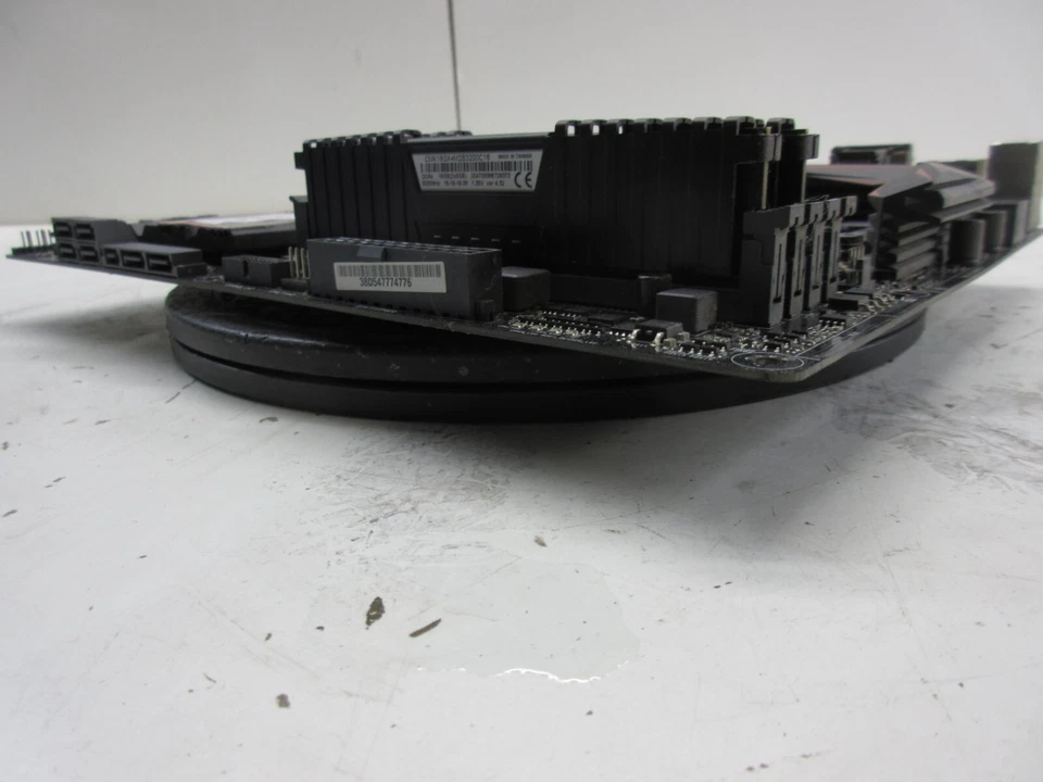 ASUS Z87-A Mainboard mit Intel Core i5-4670 3,4GHz 4GB OHNE HDD - Bild 3 von 4