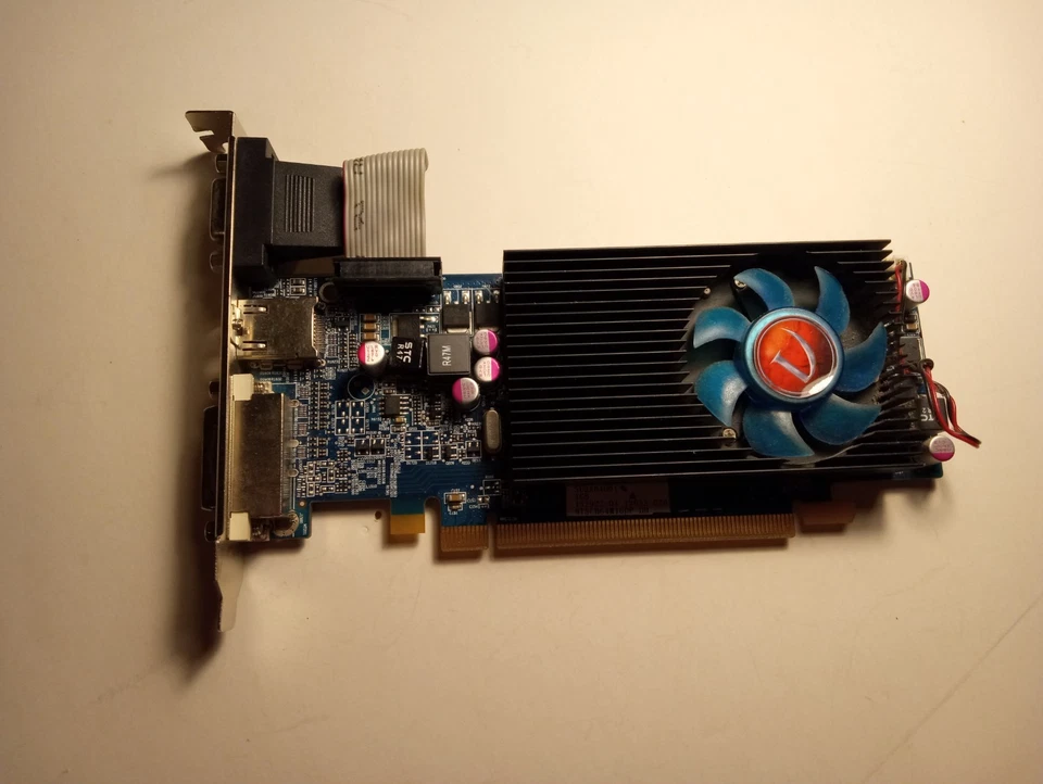 VisionTek - 6570  PCIe 1GB  DDR3 - Image 3 of 4