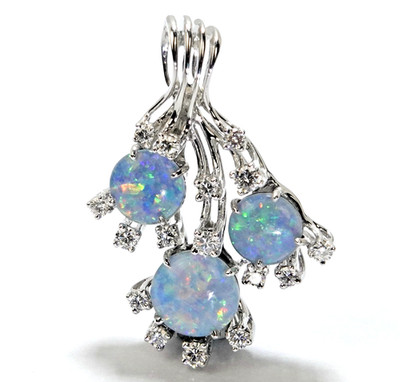 Anhänger Gold Opal 3,4c Diamanten 1,12c 1960er Jahre 750/18K 36x26mm