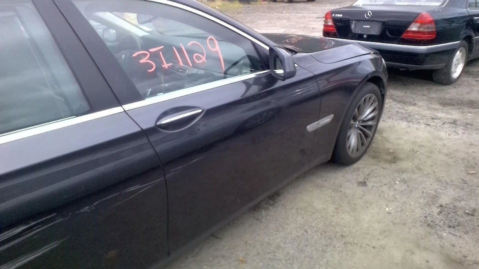 Used Air Cleaner Assembly fits: 2011 Bmw 740I Grade A - Image 4 of 4