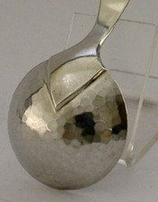 HAND MADE PLANNISHED SOLID SILVER ARTS & CRAFTS CADDY SPOON c1960 AMERICAN?