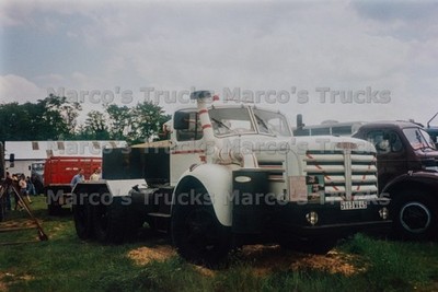 LKW Foto Berliet T100 Zugmaschine Frankreich weiß #o4de