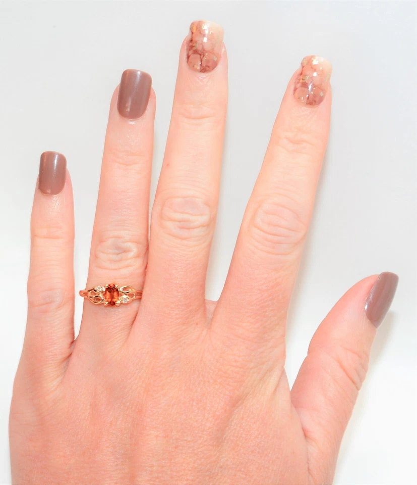 Кольцо из чистого золота 14 карат с натуральным мандарином гранатом и бриллиантом 0,55 карата - Изображение 2 из 4