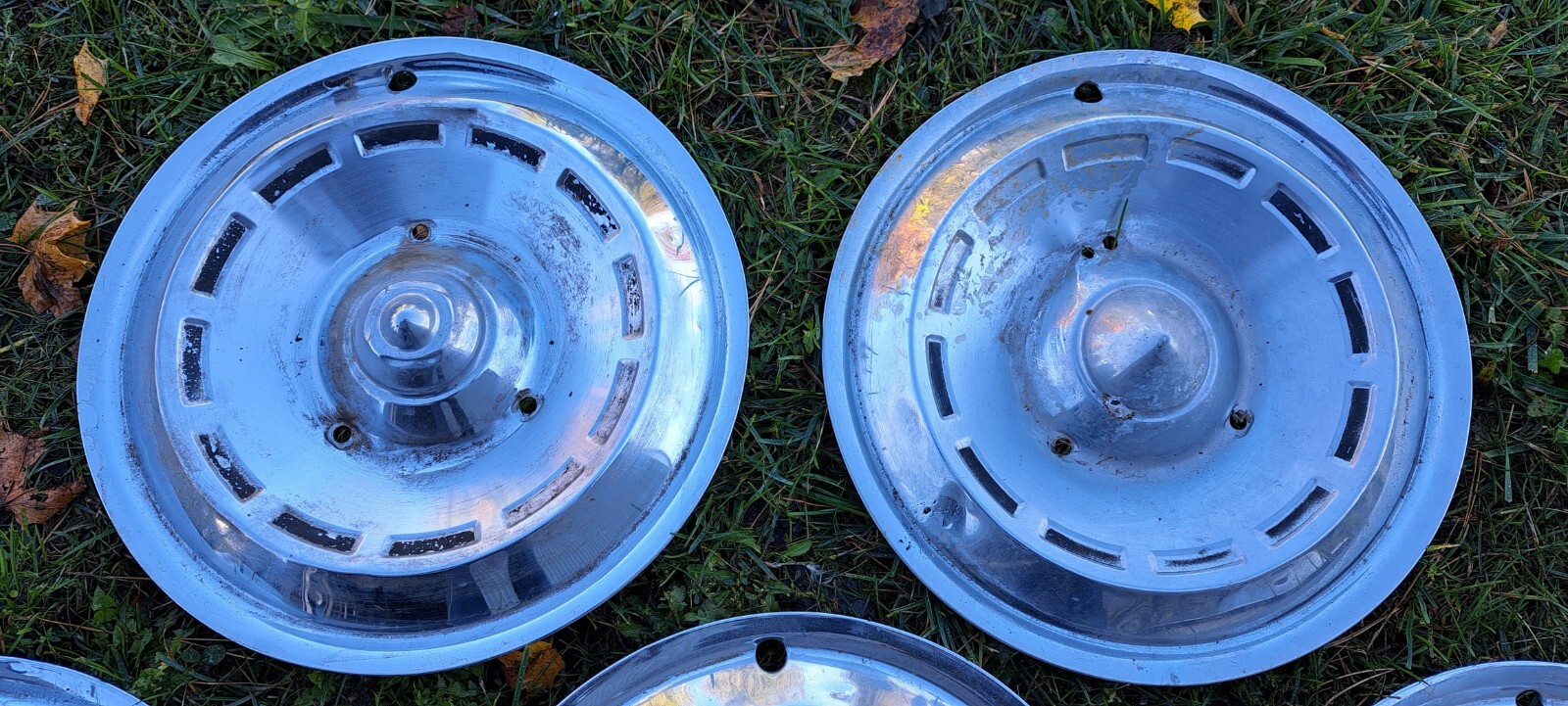 Set of 5 19621963 Dodge Hubcaps Wheel Covers 14" SPINNER Dart