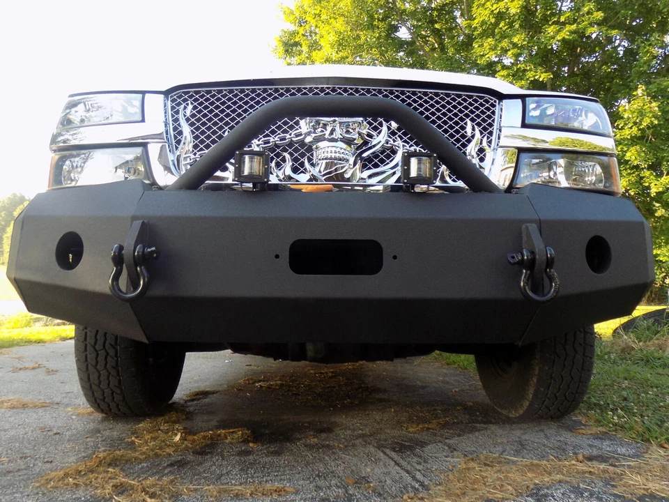 For 2003-2006 Chevy Silverado 1500 Front Bumper with Winch Plate & Light Hole Foto 3 de 4