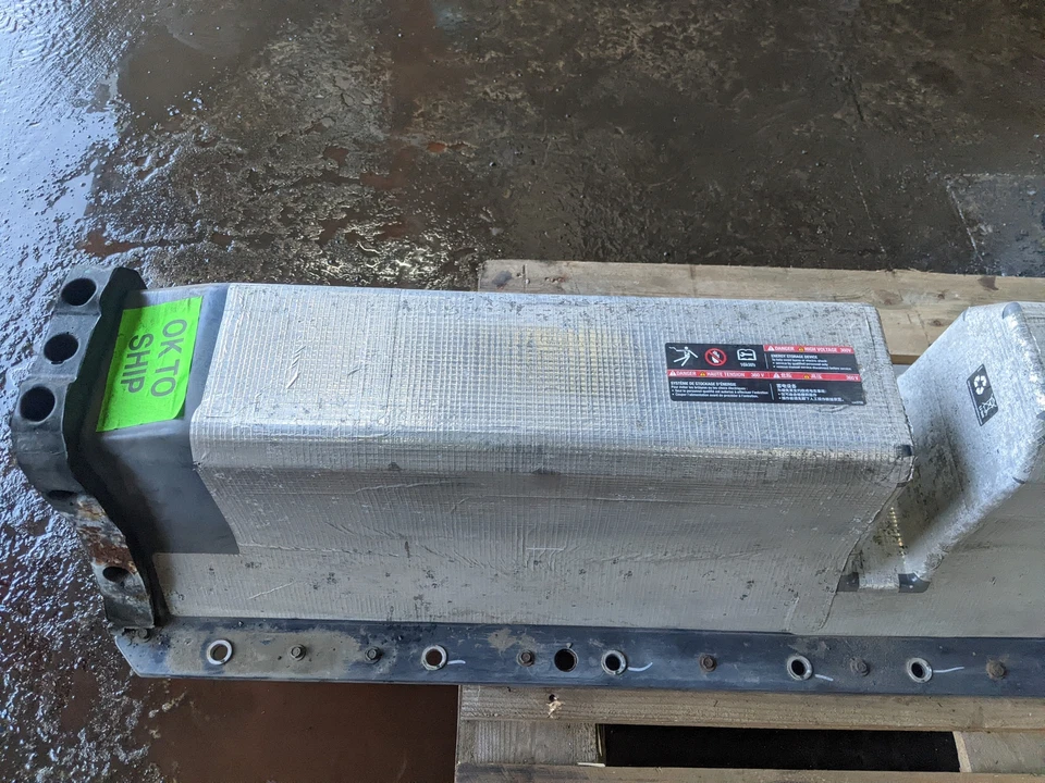 Vauxhall Ampera Mk1 Hatch 5dr 2012-2015 1.4 High Voltage Battery 22900855 - Image 3 of 4