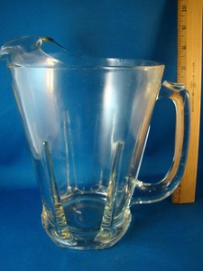 Pitcher Jug Ribbed Clear Glass 6 cup Water Beer Vintage @23
