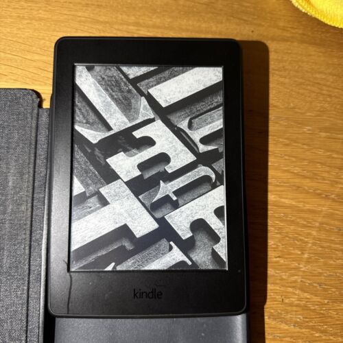 Amazon Kindle Paperwhite 7th Gen DP75SDI Black e-Book Reader / 4GB -Free postage - Picture 3 of 4