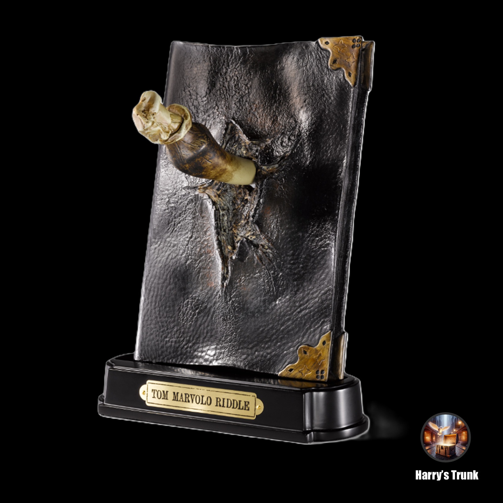 Harry Potter Noble Collection Tom Riddle Diary with Basilisk Fang Sculpture -New