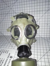 vtg gas mask.    Not Glass Head