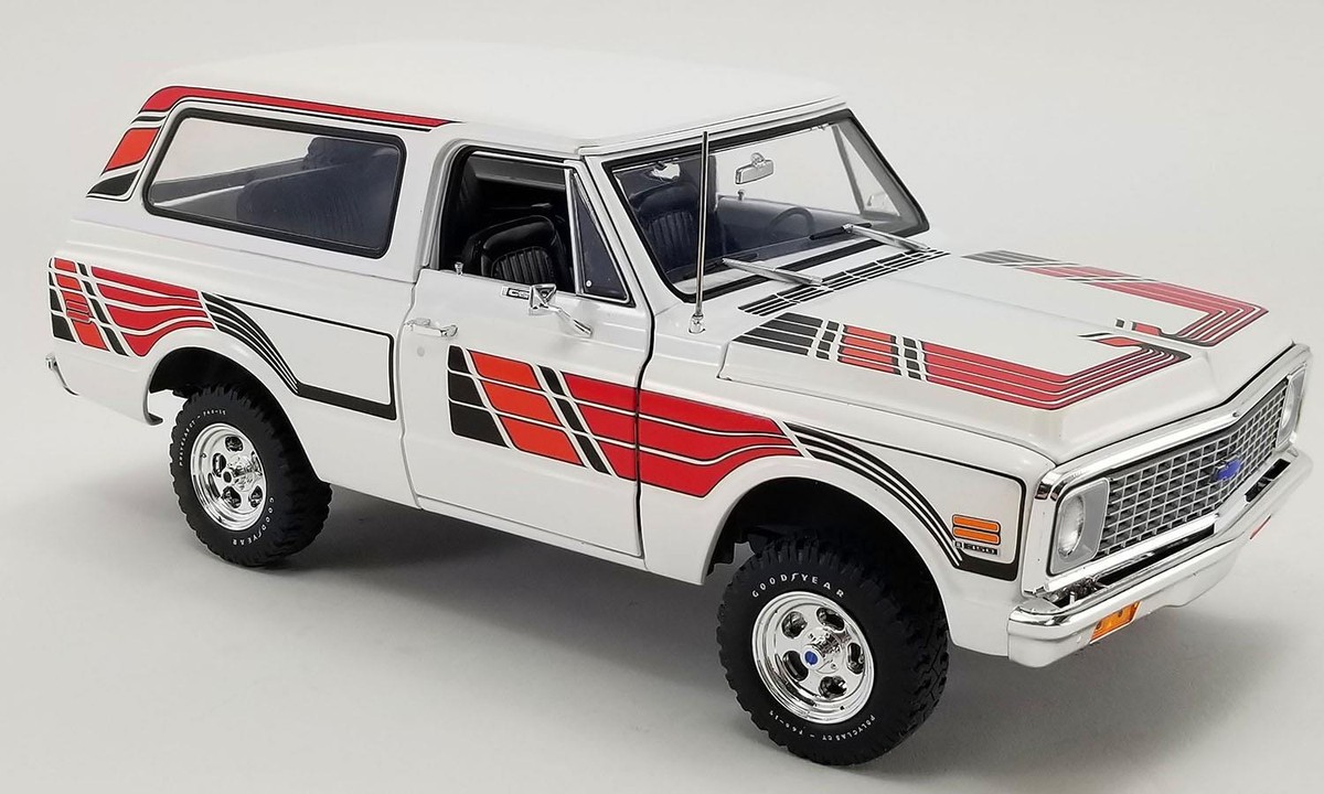 自動車 ACME 1/18 1972 Chevrolet Blazer Custom New Acme 1:18 Scale 1972 Chevrolet K5 Blazer - Feathers Edition