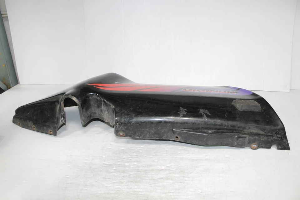 1994 YAMAHA OVATION LE OEM TAMPA DO PAINEL LATERAL ESQUERDO 88E-21982-10-00 - Imagem 2 de 4