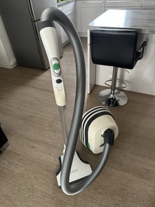 Vorwerk Kobold VT300