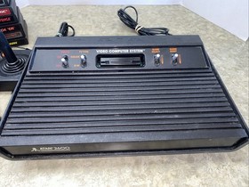 HUGE ATARI 2600 "VADER" CONSOLE LOT! 21 GAMES & CONTROLLERS - TESTED & WORKING