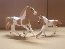 Schleich Pferd 13884 Paint Horse Stute mit 13...