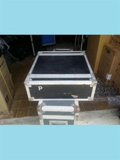 Flightcase 4 unità rack misure 50X18X55 cm compreso di coperchi (Usato) FC004